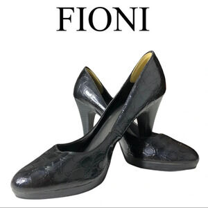 🛍️3/$40 Fioni Embossed Faux Leather Platform Pump Size  9.5